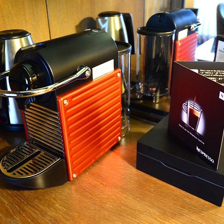 Palais De Chine Hotel Taipei Exterior photo A Nespresso machine