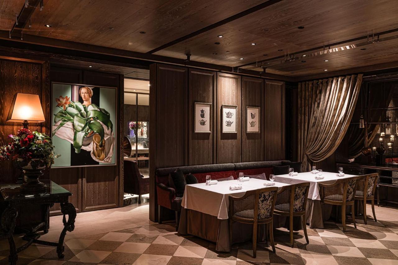 Palais De Chine Hotel Taipei Exterior photo Interior of the restaurant