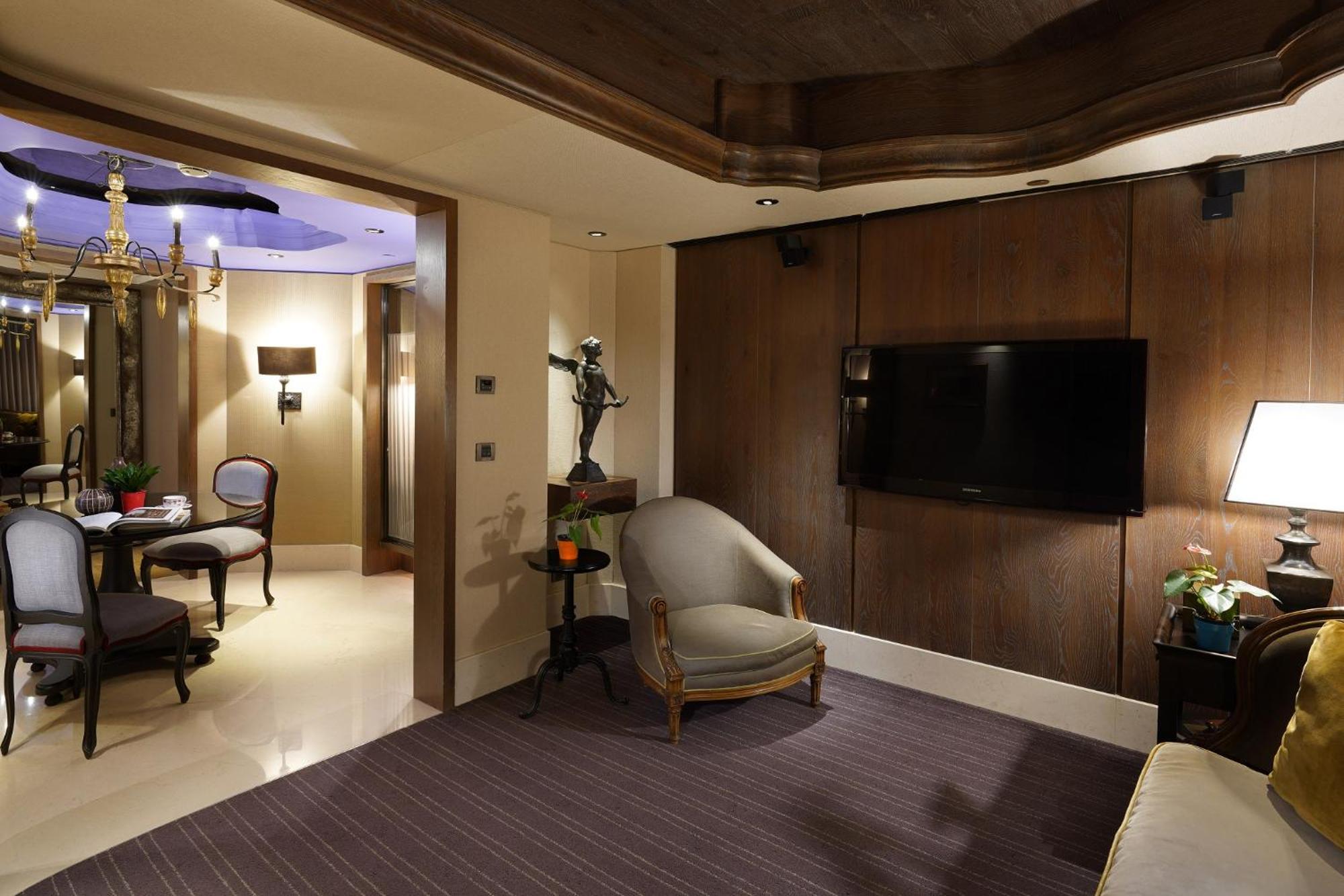 Palais De Chine Hotel Taipei Exterior photo A suite at the hotel