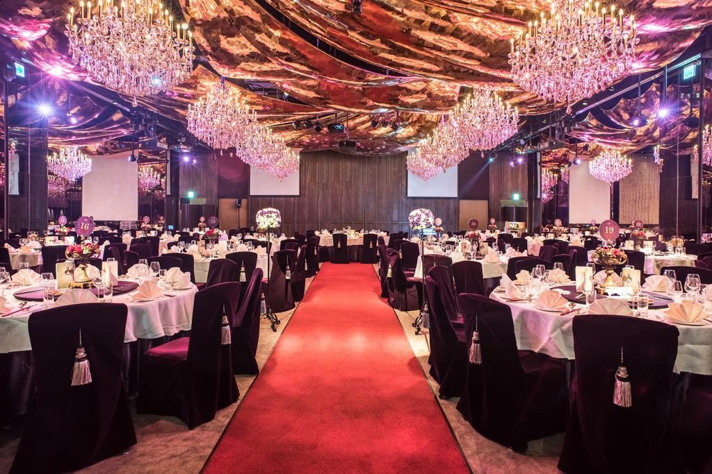 Palais De Chine Hotel Taipei Exterior photo The ballroom of the hotel