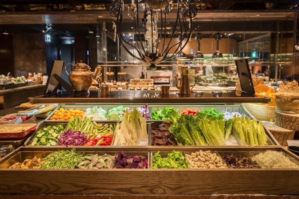 Palais De Chine Hotel Taipei Exterior photo Salad bar