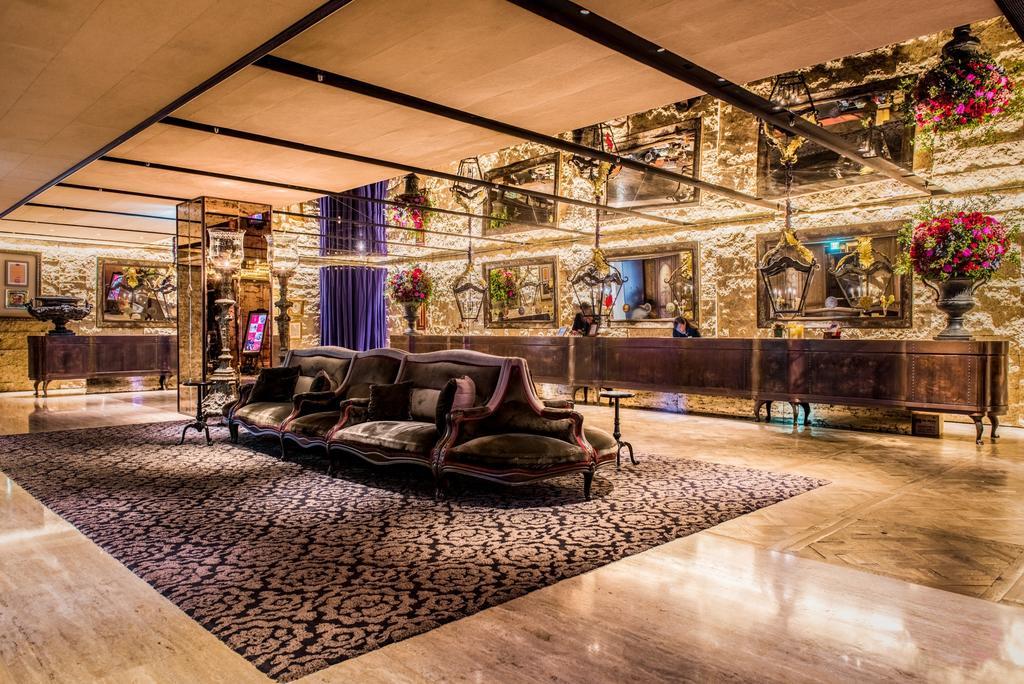 Palais De Chine Hotel Taipei Exterior photo The lobby of the hotel